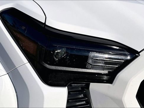 Certified 2025 Toyota Tacoma SR image 30