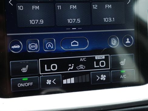 Used 2024 Subaru Outback Premium AWD/4WD image 36
