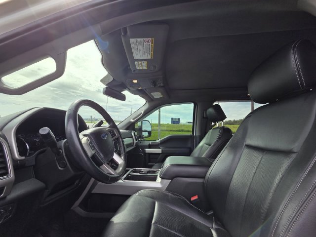 Used 2021 Ford F250 Lariat w/ Lariat Ultimate Package AWD/4WD image 10