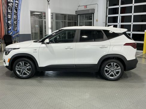 Used 2023 Kia Seltos LX image 33