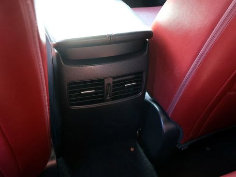 Used 2024 MAZDA CX-30 AWD 2.5 S w/ Preferred Package image 19