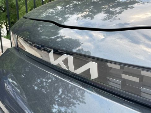Certified 2023 Kia Soul LX w/ Option Group 015 FWD image 4