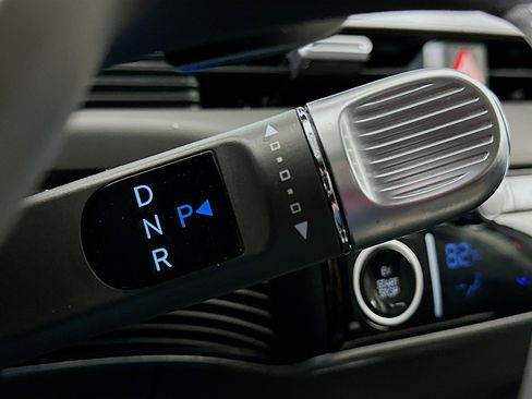 Used 2024 Hyundai Ioniq 5 SEL image 25