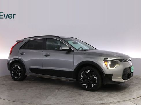 Used 2024 Kia Niro Wind w/ Wind Preserve Package FWD image 14
