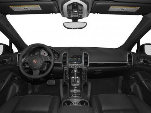 Used 2014 Porsche Cayenne S image 7