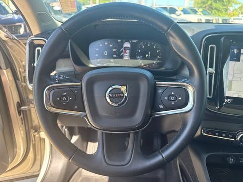 Used 2019 Volvo XC40 T5 Inscription AWD/4WD image 34