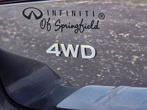 Used 2023 INFINITI QX80 Premium Select w/ All-Season Package image 8