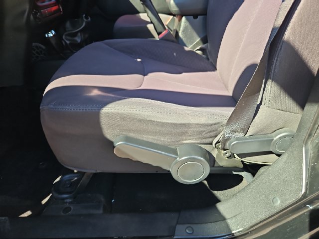 Used 2013 Jeep Wrangler Unlimited Sport AWD/4WD image 23