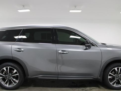 Used 2023 INFINITI QX60 Luxe w/ Vision Package FWD image 11