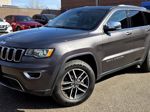 Used 2020 Jeep Grand Cherokee Limited w/ Luxury Group II image 4