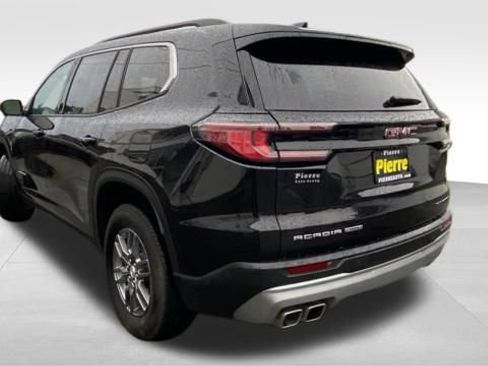 Used 2025 GMC Acadia Elevation image 2