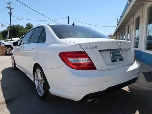 Used 2013 Mercedes-Benz C 250 Sedan image 7