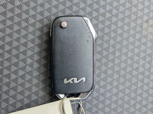Used 2024 Kia Soul LX w/ Option Group 015 FWD image 27