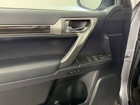 Used 2023 Lexus GX 460 Premium image 15