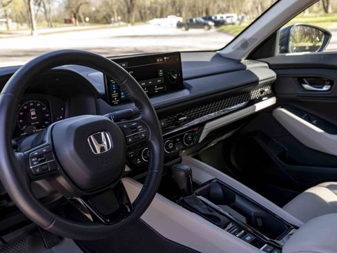 Used 2024 Honda Accord EX-L image 16