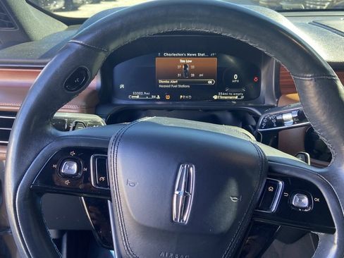 Used 2022 Lincoln Aviator Reserve w/ Elements Package Plus image 24