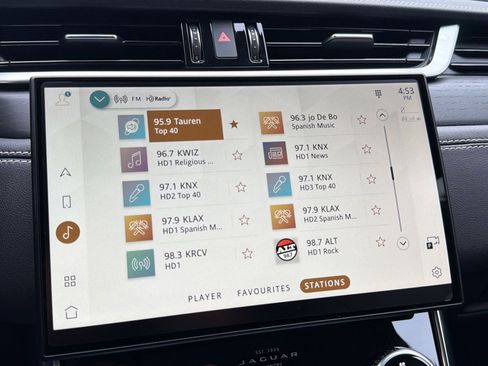 Used 2024 Jaguar XF R-Dynamic SE image 23