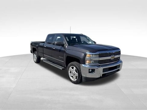 Used 2015 Chevrolet Silverado 2500 LTZ AWD/4WD image 3