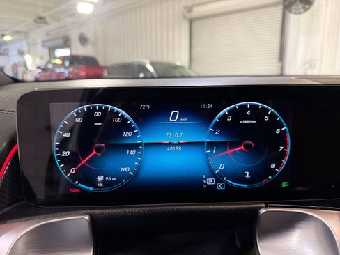 Used 2022 Mercedes-Benz GLB 250 image 16