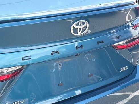 Used 2025 Toyota Camry SE FWD image 17