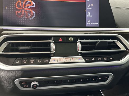 Used 2019 BMW X5 xDrive40i w/ Convenience Package image 23