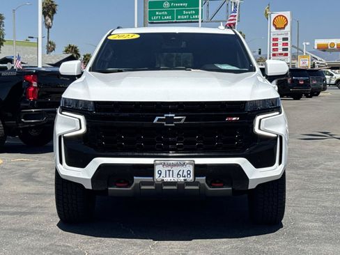 Used 2023 Chevrolet Tahoe Z71 w/ Luxury Package AWD/4WD image 2