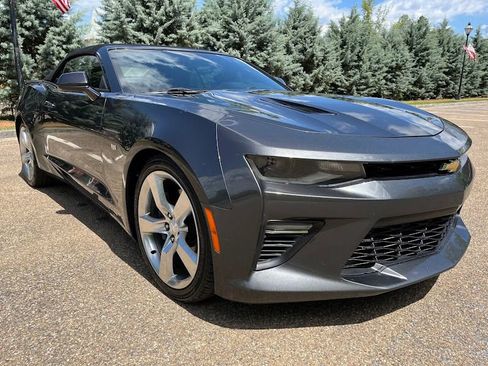 Used 2017 Chevrolet Camaro SS RWD image 33