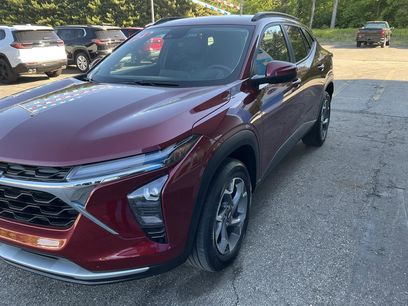 Used 2024 Chevrolet Trax LT w/ Driver Confidence Package