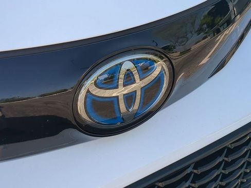 Used 2024 Toyota Sienna XSE FWD image 33