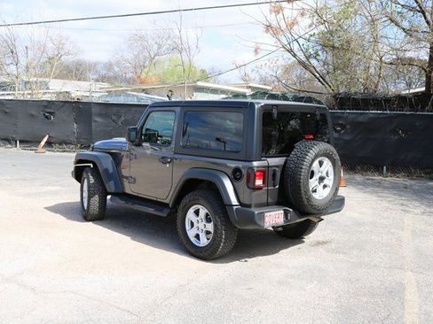 Used 2023 Jeep Wrangler Sport S image 3