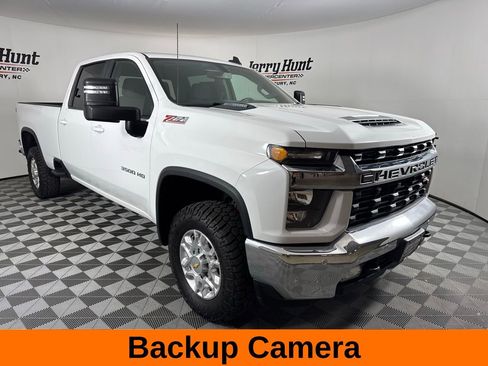 Used 2023 Chevrolet Silverado 3500 LT w/ Convenience Package AWD/4WD image 6