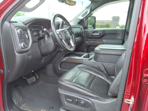 Used 2023 GMC Sierra 3500 Denali w/ Technology Package AWD/4WD image 12