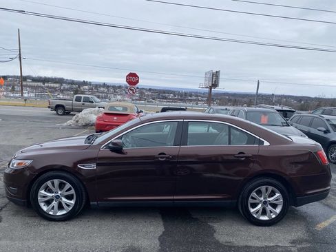 Used 2012 Ford Taurus SEL image 8