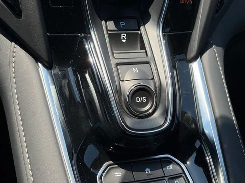 Used 2025 Acura RDX SH-AWD w/ Technology Package image 23