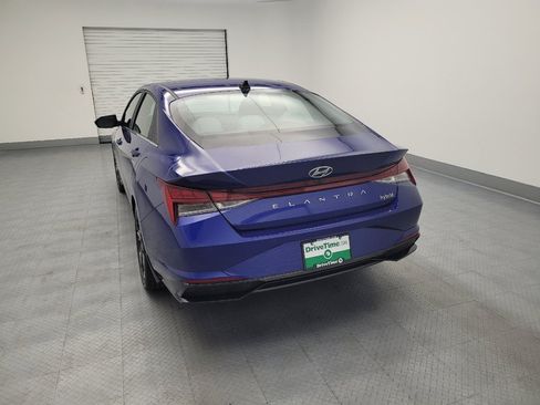 Used 2023 Hyundai Elantra Limited w/ Winter Weather Package FWD image 6