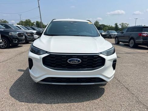 Certified 2024 Ford Escape ST-Line w/ Tech Pack #1 AWD/4WD image 2