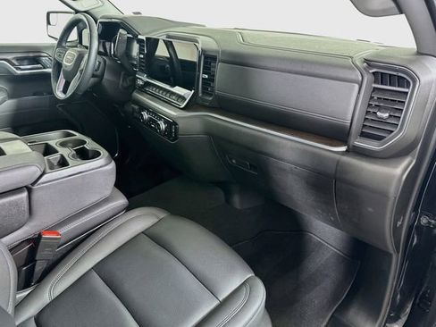 Used 2026 GMC Sierra 1500 SLT AWD/4WD image 33