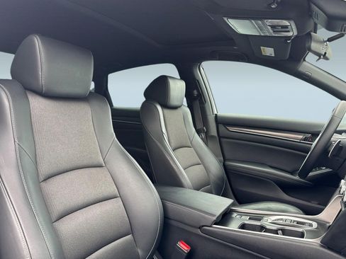 Used 2021 Honda Accord Sport image 30