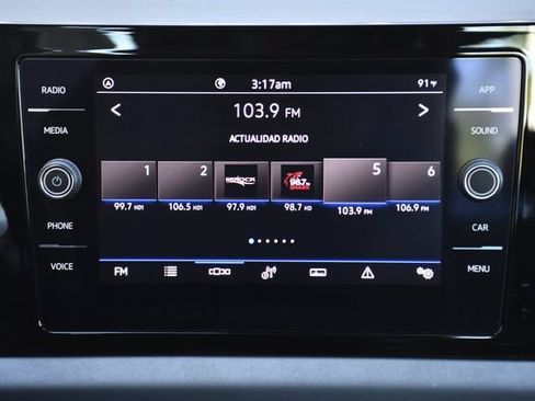 Used 2025 Volkswagen Jetta SE FWD image 15