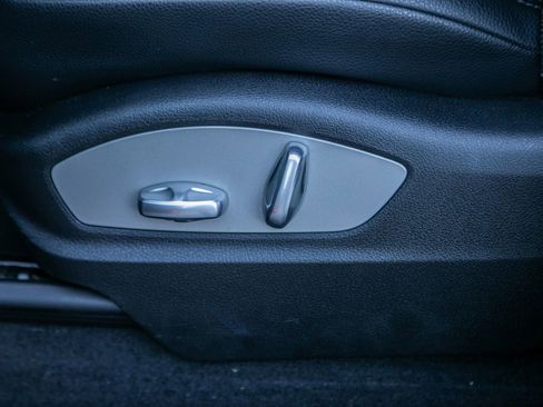 Used 2018 Porsche Macan Sport Edition image 27