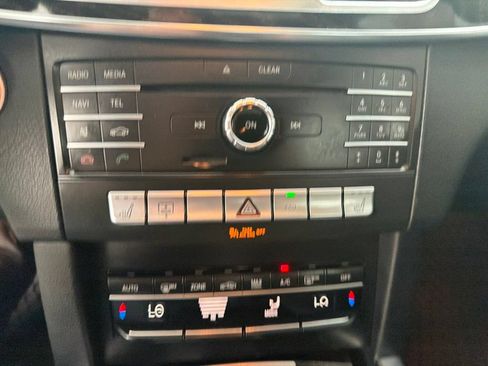 Used 2016 Mercedes-Benz E 350 4MATIC Sedan image 16