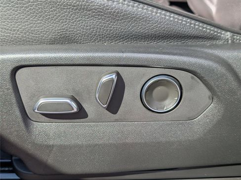 Certified 2023 GMC Yukon Denali image 24