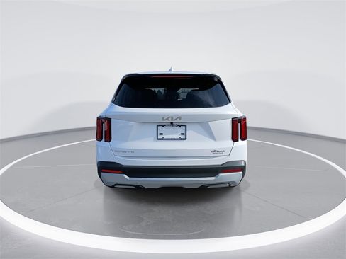 New 2026 Kia Sorento LX image 7