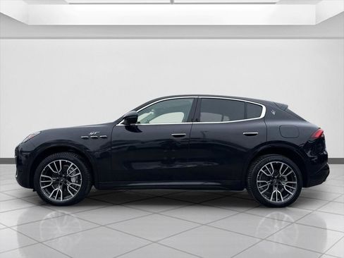 Used 2023 Maserati Grecale GT image 2
