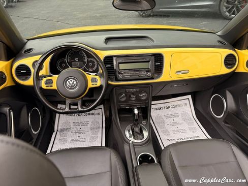 Used 2015 Volkswagen Beetle 1.8T FWD image 19