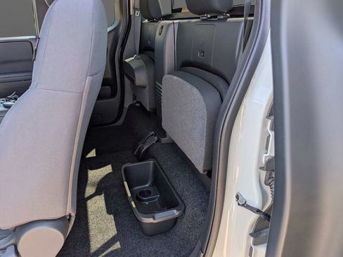 Certified 2025 Nissan Frontier S RWD image 18