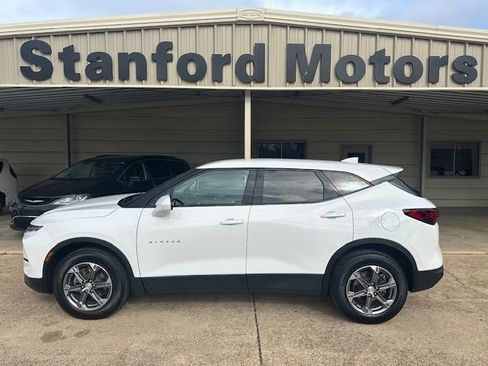 Used 2023 Chevrolet Blazer LT image 8