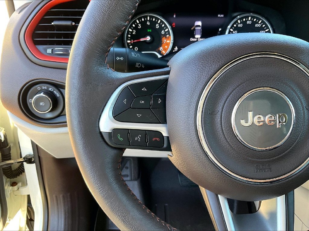 Used 2017 Jeep Renegade Limited AWD/4WD image 23