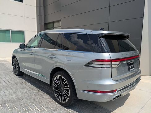 Certified 2024 Lincoln Aviator Black Label w/ Dynamic Handling Package AWD/4WD image 8