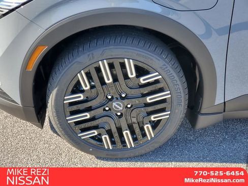 New 2026 Nissan Leaf Platinum+ w/ Cargo Package (Platinum+) FWD image 7